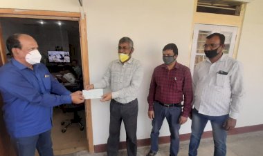 আৰোগ্য নিধিলৈ পশ্চিম নলবাৰী কেন্দ্ৰীয় মছজিদ সমিতিৰ ৫০ হাজাৰ টকা