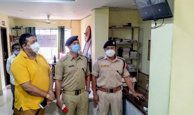 বোকাখাত আৰক্ষী থানালৈ প্ৰকৃতি সংগঠন আৰন্যকৰ উচ্চ প্ৰযুক্তিৰ চি চি কেমেৰা প্ৰদান :