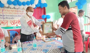 বোকাখাতত  কৃৰ্তিমান চুতীয়া ছাত্ৰ ছাত্ৰীক সম্বৰ্ধনা :  মানপত্ৰ প্ৰদান  :