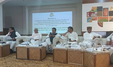 দুদিনীয়া কাৰ্যসুচীৰে কাজিৰঙাত ৰাজ্যসভাৰ বিজ্ঞান আৰু প্ৰযুক্তিৰ লগতে বন ও পৰিৱেশ আৰু জলবায়ু পৰিবৰ্তন বিভাগৰ সাংসদীয় কাৰ্যকৰী সমিতিৰ ৯ জনীয়া সাংসদৰ দল  :