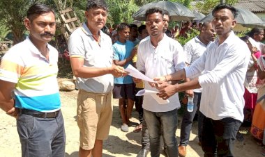 বোকাখাতৰ লখৌজান বাগিচাত শ্ৰমিকৰ প্ৰতিবাদ  : দীৰ্ঘদিনীয়া সমস্যাৰ সমাধানত স্মাৰক পত্ৰ প্ৰদান  :