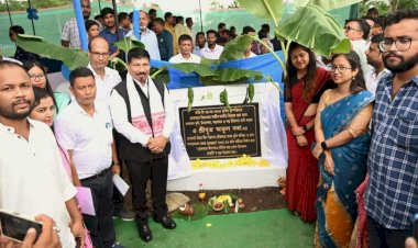 মীন বিভাগৰ উদ্যোগত বোকাখাতৰ মীন পামত পৌনিক মাছৰ পোনা উৎপাদন কেন্দ্ৰৰ উদ্বোধন :