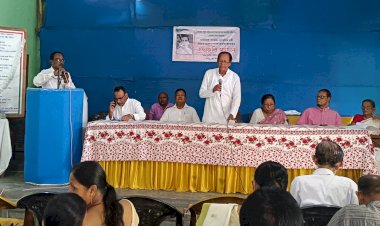 বোকাখাতত প্ৰাক্তন মন্ত্ৰী ছত্ৰগোপাল কৰ্মকাৰৰ ৪৪ সংখ্যক মৃত্যু তিথি  : অসম চাহ জনগোষ্ঠী সাহিত্য সভা আৰু পুৱতি সাহিত্য সভাৰ উদ্যোগত শ্ৰদ্ধাৰে সোঁৱৰণ  :