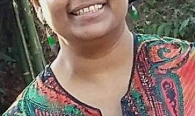 দুৰ্ঘটনাত পতিত কাজিৰঙাৰ সঞ্চালকৰ ব্যক্তিগত বাহন : কথমপি প্ৰাণ ৰক্ষা সঞ্চালক ড৹ সোনালী ঘোষৰ  :