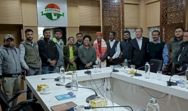 কাজিৰঙাত বোকাখাত মহকুমা সাংবাদিক সংগঠনৰ প্ৰতিনিধিৰে কাজিৰঙা ৰাষ্ট্ৰীয় উদ্যান কৰ্তৃপক্ষৰ বৈঠক : বন্যপ্ৰাণী আৰু মানুহৰ  সংঘাতৰ ক্ষতিপূৰণৰ পৰিমান বৃদ্ধিৰ বাবে অসম চৰকাৰক দাবী :