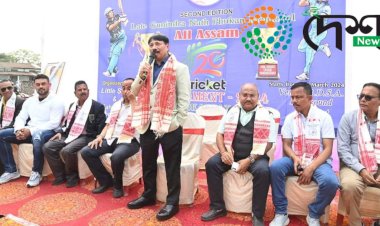 বোকাখাতত আজিৰে পৰা অনুষ্ঠিত হৈছে গুনীন্দ্ৰ নাথ ফুকন সোঁৱৰণী সদৌ অসম প্ৰাইজমাণি টি-২০ ক্ৰিকেট প্ৰতিযোগিতা :