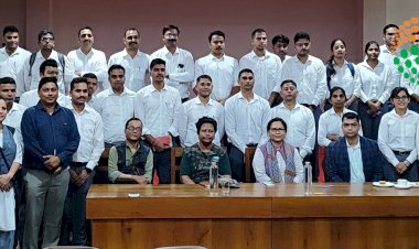 কাজিৰঙাত বৰ্ণিহাটৰ ৰাজ্যিক বন সেৱা কেন্দ্ৰীয় প্ৰতিষ্ঠানত প্ৰশিক্ষণৰত সহকাৰী বনসংৰক্ষৰ দল : কাজিৰঙাত সপ্তাহ জোৰা প্ৰশিক্ষণ  :