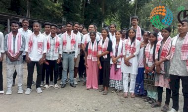 বোকাখাতৰ ডিফলু চাহ বাগিছাত কৃৰ্তিমান ছাত্ৰ ছাত্ৰীক সম্বৰ্ধনা  :