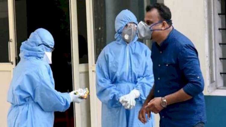 কৰ’ণা আক্ৰান্ত ৰোগীক শুশ্ৰূষা  কৰি দেশৰ প্ৰায় ৫০ গৰাকী স্বাস্থ্য কৰ্মী আক্ৰান্ত হৈছে কৰ’ণাত !