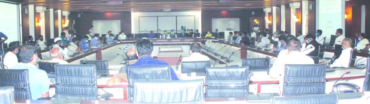 কৰ’না প্রতিৰোধত একত্রিত শাসক-বিৰোধী