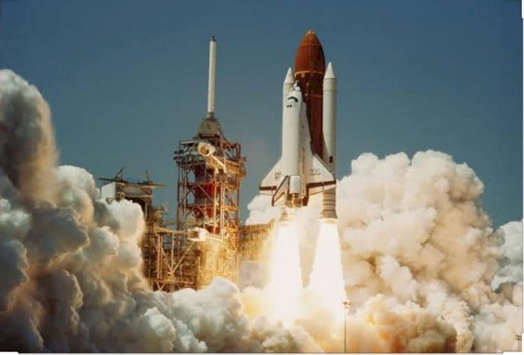 আমেৰিকাৰ  ৰাষ্ট্ৰপতি ডোনাল্ড ট্ৰাম্পে মহাকাশত বিচাৰিব সোণ, আন্তঃৰাষ্ট্ৰীয় আইন অমান্য!