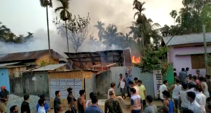 দুধনৈত ভয়ংকৰ অগ্নিকাণ্ড