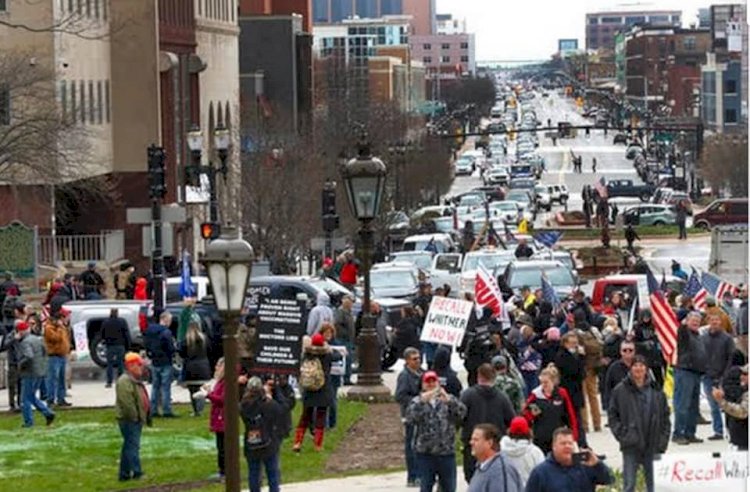 আমেৰিকা আৰু ইৰাণত  সংঘটিত কেইটামান অতি বেদনাদায়ক ঘটনা...