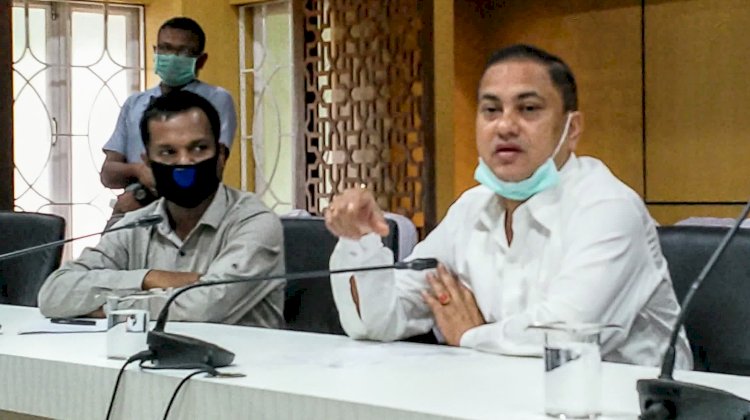 কাজিৰঙাত সাংসদ কামাখ্যা প্ৰসাদ তাচা : কাজিৰঙাৰ হাইলেন্ড নিৰ্মাণ প্ৰসংগত বন বিভাগ , বেচৰকাৰী সংগঠন আৰু সংবাদ কৰ্মীৰে  আলোচনা :