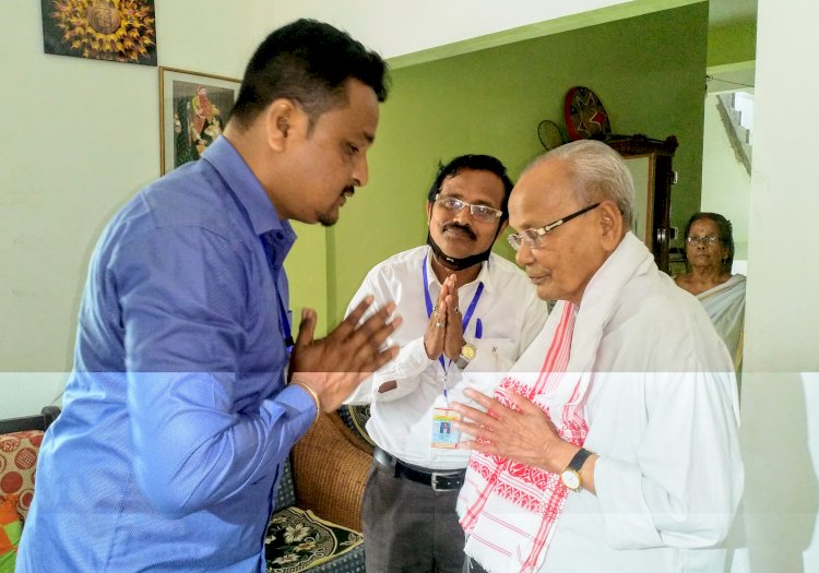 আসাম প্ৰেছ কৰেছপণ্ডেণ্টছ ইউনিয়নৰ ২৮ সংখ্যক প্ৰতিষ্ঠা দিৱস পালন : প্ৰতিষ্ঠাপক সভাপতিক সম্বৰ্ধনা :