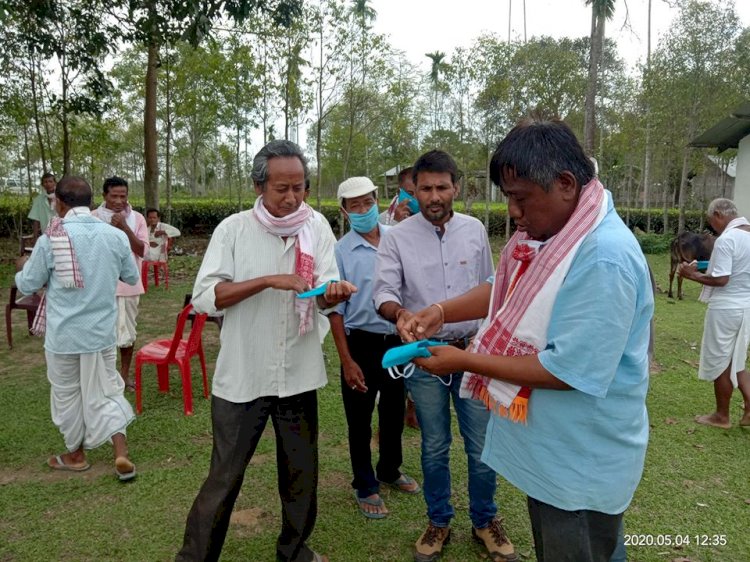 তিমতিমীয়াত ল'কডাউনত অভাৱগ্ৰস্তক খাদ্য সামগ্ৰী প্ৰদান