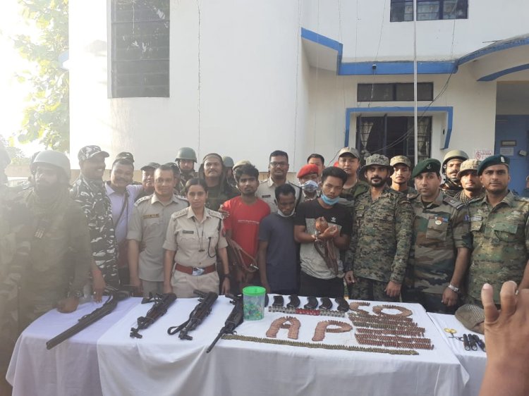 ডিফুত ,সেনা- আৰক্ষীৰ  যুটীয়া অভিযানত তিনি দূৰ্ধৰ্ষ গঁড় চিকাৰী আটক