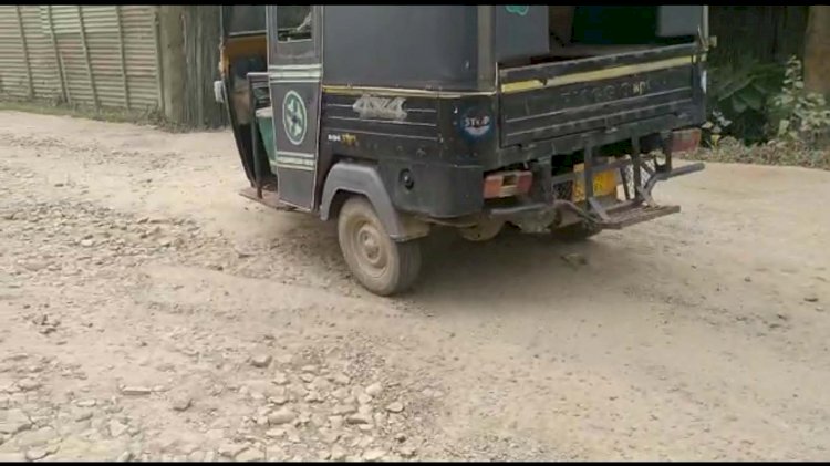 গোলাঘাট গড়কাপ্তানী বিভাগৰ নগ্ন স্বৰূপ