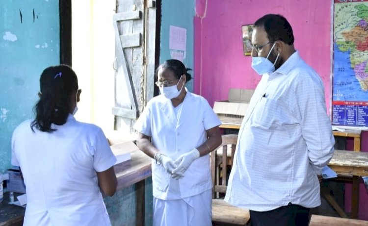 বোকাখাত মহকুমাটো ক'ভিডৰ প্ৰতিষেধক প্ৰদানৰ বাবে মন্ত্ৰী কেশৱ মহন্তৰ উপস্থিতিত মেগা টিকাকৰণৰ অভিযান  :