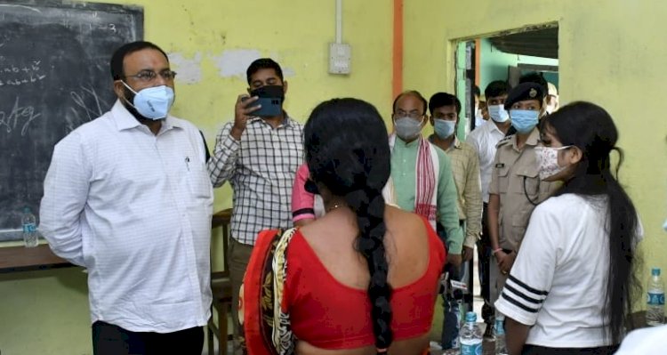 বোকাখাত মহকুমাটো ক'ভিডৰ প্ৰতিষেধক প্ৰদানৰ বাবে মন্ত্ৰী কেশৱ মহন্তৰ উপস্থিতিত মেগা টিকাকৰণৰ অভিযান  :