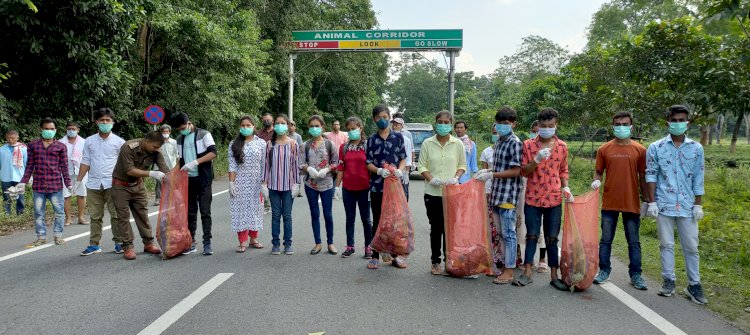 বোকাখাতৰ জে ডি এছ জি মহাবিদ্যালয়ৰ ৰাষ্ট্ৰীয় সেৱা যোজনা গোটলৈ বন বিভাগৰ বিশেষ বঁটা  :