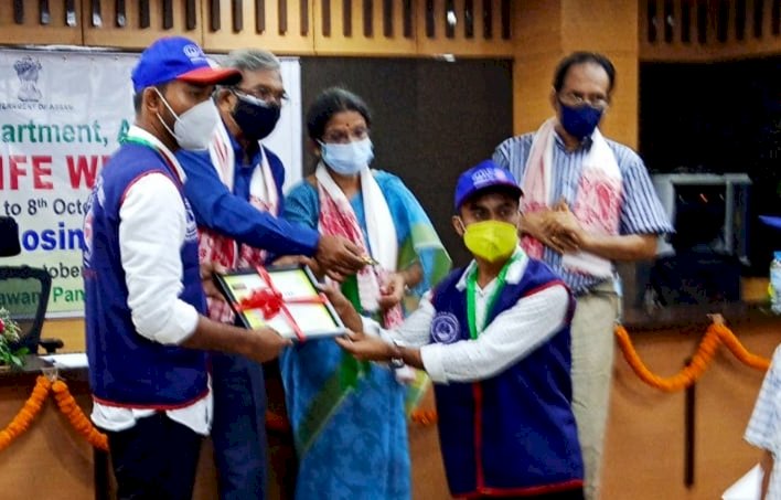 বোকাখাতৰ জে ডি এছ জি মহাবিদ্যালয়ৰ ৰাষ্ট্ৰীয় সেৱা যোজনাৰ স্বেচ্ছাসেৱকলৈ স্বীকৃতি  :   বন্যপ্ৰাণী সপ্তাহৰ সামৰণী অনুষ্ঠানত  বিশেষ বঁটা  প্ৰদান  :