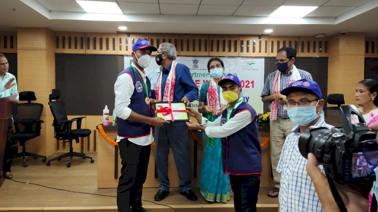 বোকাখাতৰ জে ডি এছ জি মহাবিদ্যালয়ৰ ৰাষ্ট্ৰীয় সেৱা যোজনাৰ স্বেচ্ছাসেৱকলৈ স্বীকৃতি  :   বন্যপ্ৰাণী সপ্তাহৰ সামৰণী অনুষ্ঠানত  বিশেষ বঁটা  প্ৰদান  :