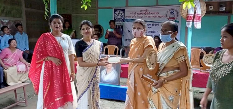 বোকাখাত জাতীয় বিদ্যালয়ত নাৰীবাদ প্ৰসংগ আৰু লিংগ অধ্যয়ন বিষয়ক আলোচনা : নাট প্ৰদৰ্শন :