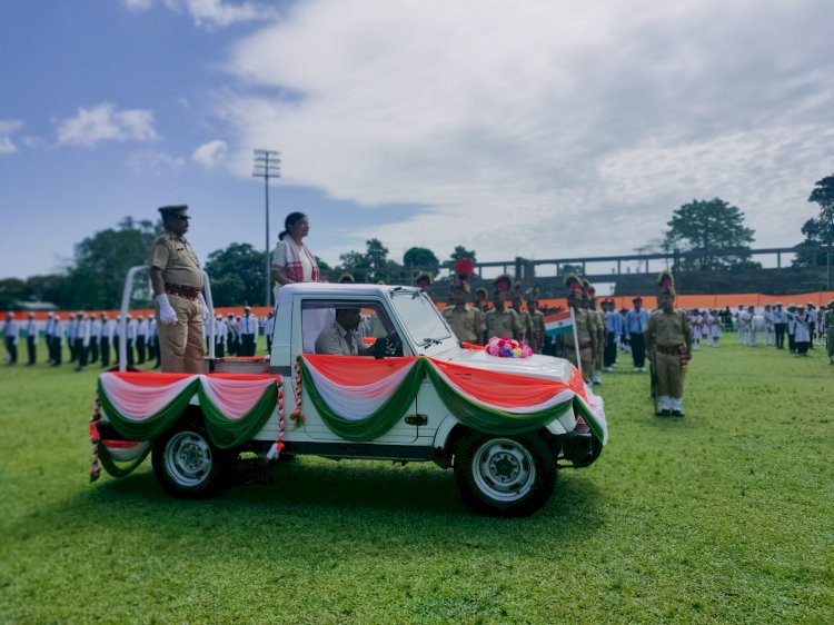 বোকাখাতত ৭৬ সংখ্যক স্বাধীনতা দিৱস উদযাপন  : স্বাধীনতাৰ ৰ'দ কাঁচলিত বোকাখাত নামৰ গ্ৰন্থৰ উন্মোচন  :