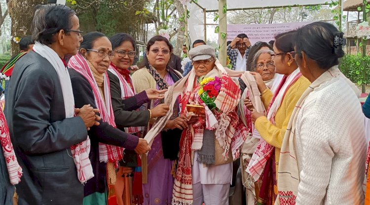 বোকাখাতৰ ধনশিৰি ইক' কেম্পত প্ৰবীন  সাংবাদিক, আপকুৰ প্ৰতিষ্ঠাপক সভাপতি ভৱেশ শইকীয়াৰ ৯৪ সংখ্যক জন্মদিন উদযাপন : তিনিখনকৈ গ্ৰন্থ উন্মোচনৰ লগতে এই দেশ বঁটা আৰু কিয়াচি মেডিয়া এণ্ড এন্টাৰটেইমেন্টৰ দ্বাৰা সাংবাদিকতাৰ বিশেষ বঁটা প্ৰদানৰ ঘোষণা   :