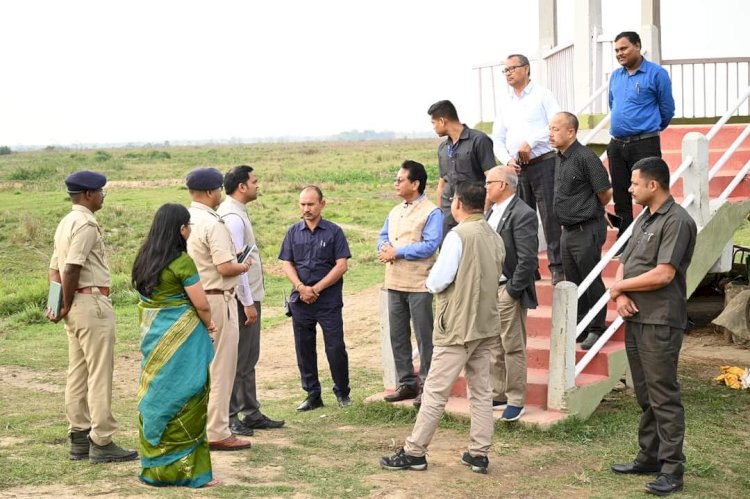 কাজিৰঙা আৰু বোকাখাতত অসম চৰকাৰৰ মুখ্য সচিব পৱন কুমাৰ বৰঠাকুৰ  : গজ উৎসৱৰ প্ৰস্তুতিৰ বুজ লয় তেওঁ  :