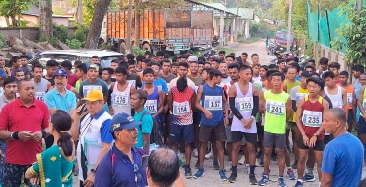 কাজিৰঙা ৰাষ্ট্ৰীয় উদ্যান কৰ্তৃপক্ষৰ উদ্যোগত ক্ৰচ কান্ট্ৰি ৰেচ প্ৰতিযোগিতা  : ৯৭ গৰাকী পুৰুষ আৰু ৫২ গৰাকী মহিলা প্ৰতিযোগীৰ অংশ গ্ৰহন :