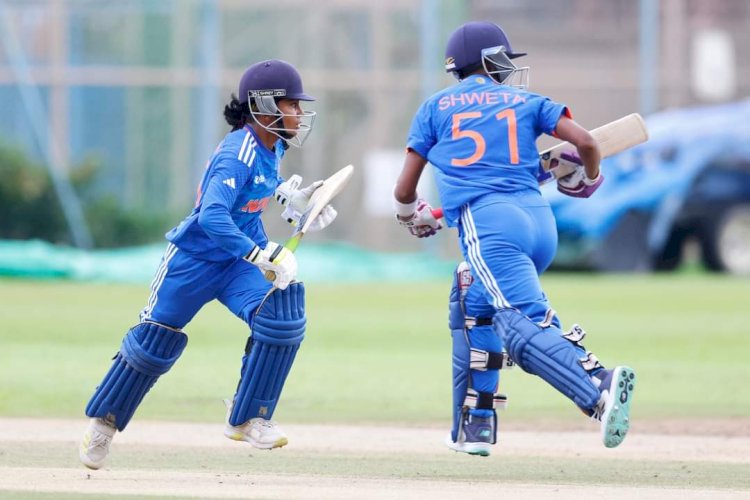 হংকংৰ খেলপথাৰত বোকাখাতৰ দুহিতা উমা ছেত্ৰীৰ অপুৰ্ব ক্ৰীড়া শৈলীৰ প্ৰদৰ্শন :   হংকংৰ বিৰুদ্ধে হোৱা খেলত ৯ উইকেটত ভাৰতীয় মহিলা ক্ৰিকেট দলৰ জয় লাভ  :