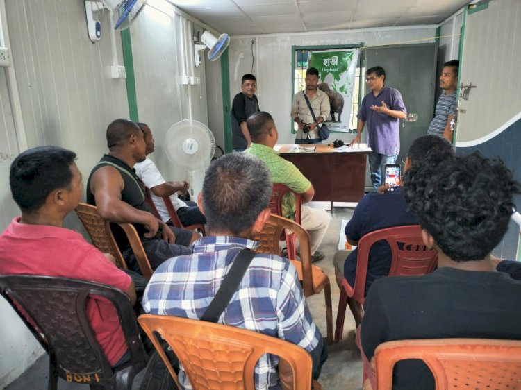 পশ্চিম গাৰোপাহাৰ জিলাত হাতী মানুহৰ সংঘাত প্ৰশমনৰ বাবে আৰণ্য়কৰ সজাগতা কৰ্মশালা :