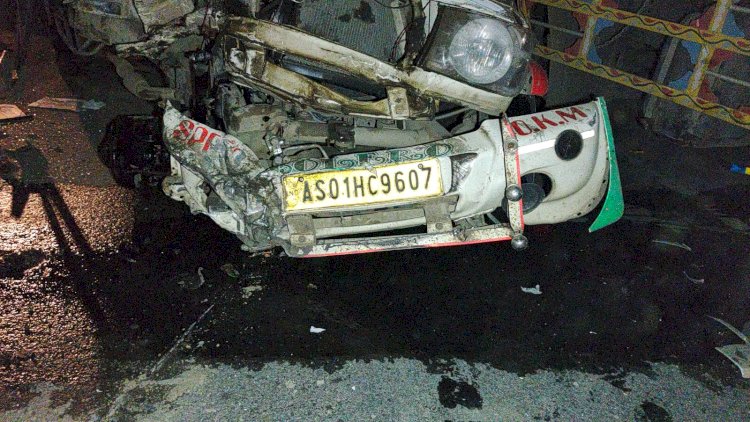 সোমবাৰৰ নিশা বোকাখাতৰ ৰাষ্ট্ৰীয় ঘাই পথত পথ দুৰ্ঘটনা  : এজন কিশোৰৰ মৃত্যু  :