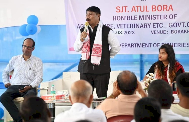 মীন বিভাগৰ উদ্যোগত বোকাখাতৰ মীন পামত পৌনিক মাছৰ পোনা উৎপাদন কেন্দ্ৰৰ উদ্বোধন :