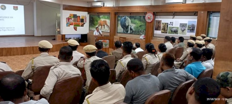 কাজিৰঙাৰ বনকৰ্মীৰ বাবে ভাৰতীয় বন্যপ্ৰাণী প্ৰতিষ্ঠানৰ উদ্ভিদ সম্পৰ্কীয় দুদিনীয়া কৰ্মশালা  :