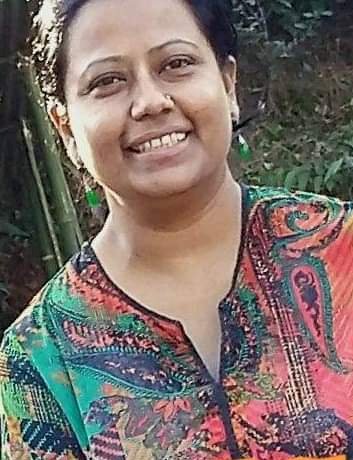 দুৰ্ঘটনাত পতিত কাজিৰঙাৰ সঞ্চালকৰ ব্যক্তিগত বাহন : কথমপি প্ৰাণ ৰক্ষা সঞ্চালক ড৹ সোনালী ঘোষৰ  :