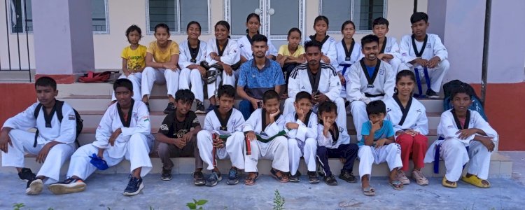 উত্তৰ প্ৰদেশৰ নয়ডাত অনুষ্ঠিত হ'ব লগা মুকলি ৰাষ্ট্ৰীয় টাইকোৱাণ্ডো প্ৰতিযোগিতাত অসমক প্ৰতিনিধিত্ব কৰিব বোকাখাতৰ খেলুৱৈয়ে  :