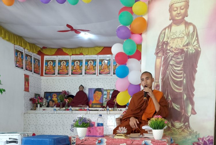 বোকাখাতৰ বৌধ বিহাৰত পবিত্ৰ মধু পূৰ্ণিমাৰ বিশেষ অনুষ্ঠান : ভগৱান বুদ্ধলৈ মৌজোলৰ নৈবদ্য শতাধিক ভক্তৰ  :