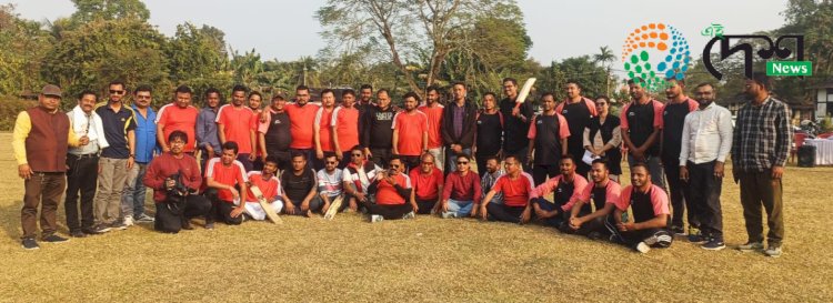 বোকাখাতত সাংবাদিকৰ প্ৰীতি ক্ৰিকেট খেল  : বোকাখাত-কাজিৰঙা আৰু খুমটাই-কমাৰগাঁৱ দলৰ মাজত অনুষ্ঠিত খেলত বোকাখাত-কাজিৰঙা দল  বিজয়ী  :