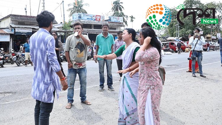 জিলা নিৰ্বাচনী বিষয়া কাৰ্যালয়ৰ উদ্যোগত আজি জনসাধাৰণৰ মাজত ভোটাধিকাৰ সম্পৰ্কত বোকাখাতত বাটৰ নাট পৰিবেশন :