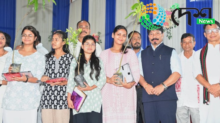 বোকাখাতত মন্ত্ৰী অতুল বৰাৰ উদ্যোগত ২০২৫ শিক্ষাবৰ্ষৰ কৃৰ্তি ছাত্ৰ ছাত্ৰীক অভিনন্দন আৰু সম্বৰ্ধনা  :